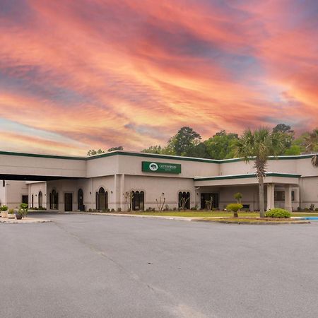 Cottonwood Suites Savannah Hotel & Conference Center Pooler Exterior photo
