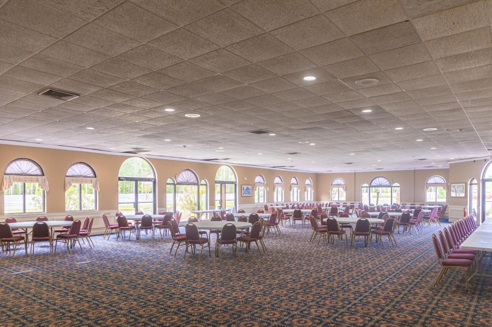 Cottonwood Suites Savannah Hotel & Conference Center Pooler Exterior photo